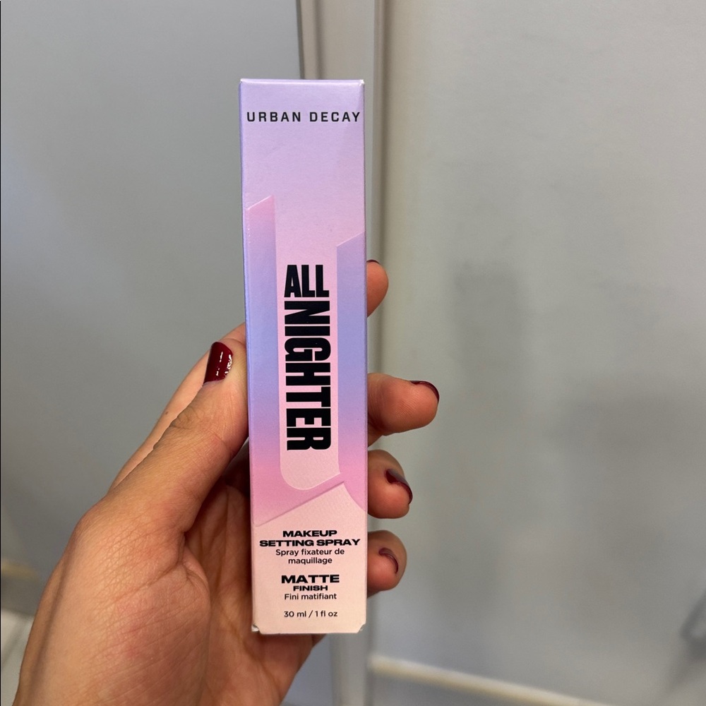 Urban Decay Matte setting spray
